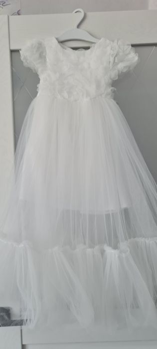 Продам красивое белое платье