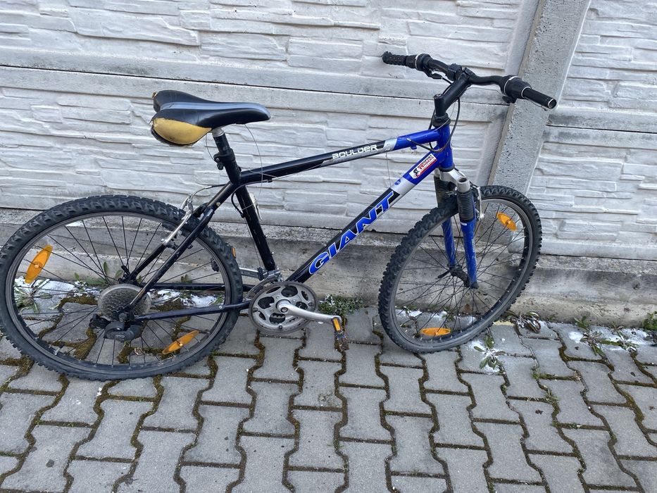 Vand bicicleta giant boulder