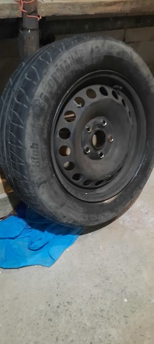Se vând 2 jante 5x112 R15