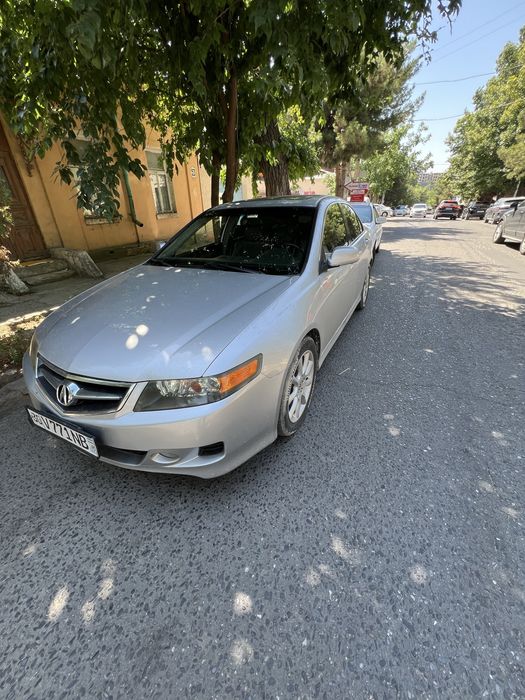 Acura Tsx srochni sotiladi