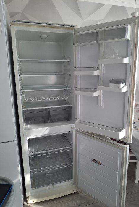 Продам холодильник АТЛАНТ