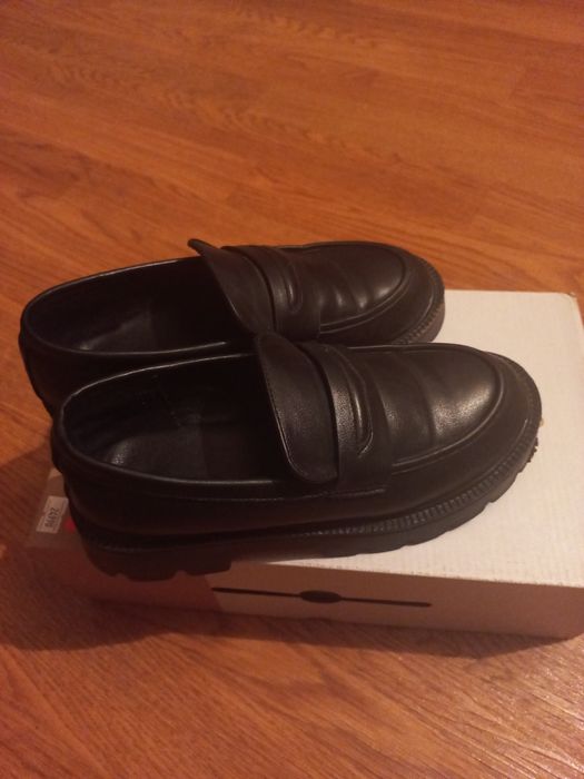 Туфли чёрные для школы в самый раз