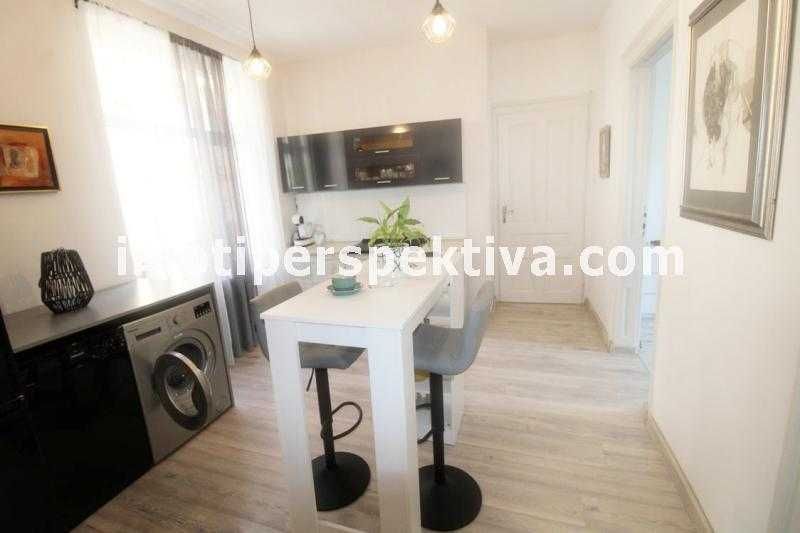 Продава се Етаж от къща в Пловдив, Център - 140 кв.м за 2508 €/кв.м - Снимка #5