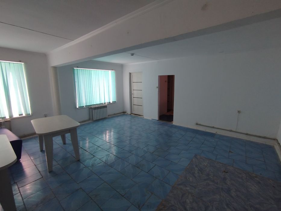 Продам здания с участком