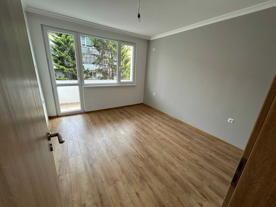 Продава се Тристаен апартамент в Велико Търново, Център - 96 кв.м за 1365 €/кв.м - Снимка #7