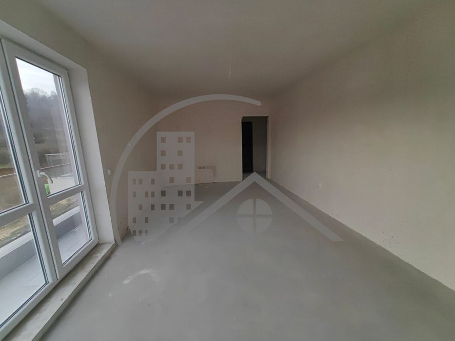 Продава се Двустаен апартамент в Варна, Аспарухово - 70 кв.м за 663 €/кв.м - Снимка #1