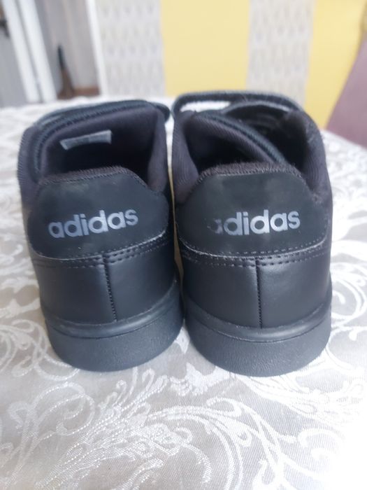 Детски черни кожени маратонки