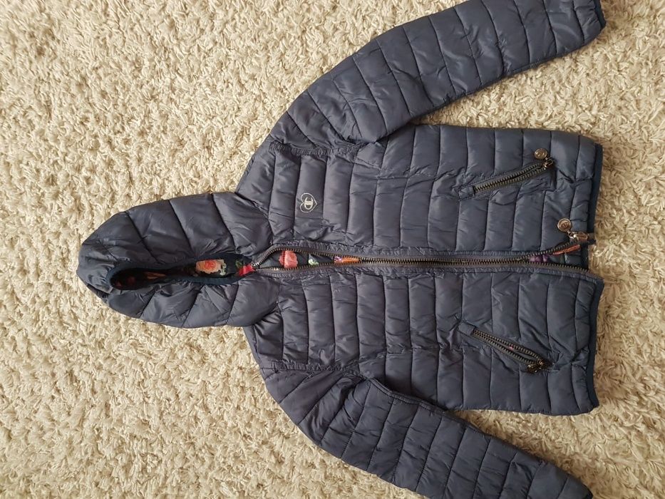 Geaca Champion,din fulgi,super ușoară&călduroasă