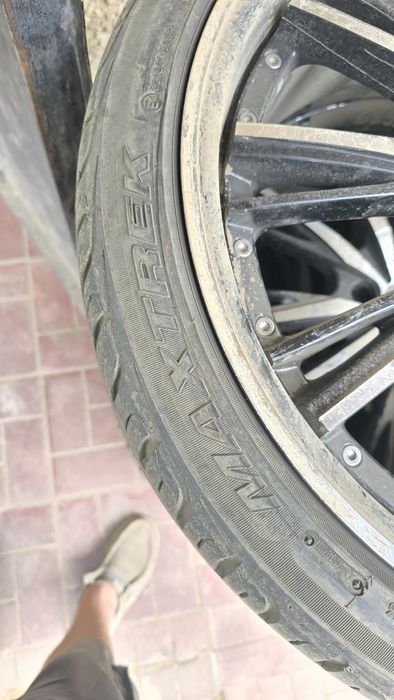 Продам шины с  дисками