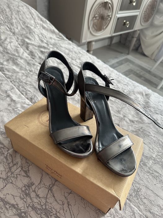 Босоножки 37 размер