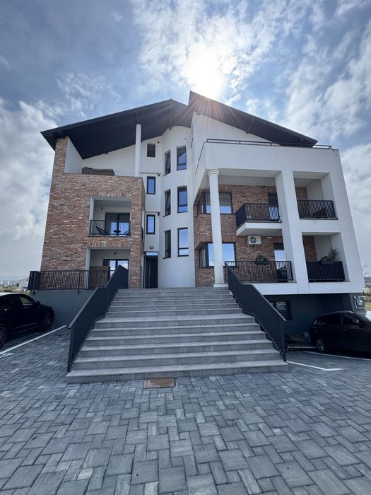 Apartament 3 camere, zona Europa, prima inchiriere