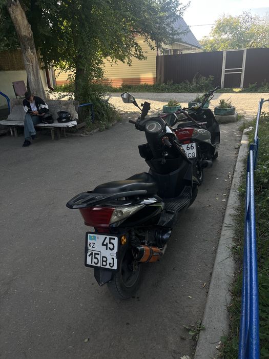 Продам скутер м8