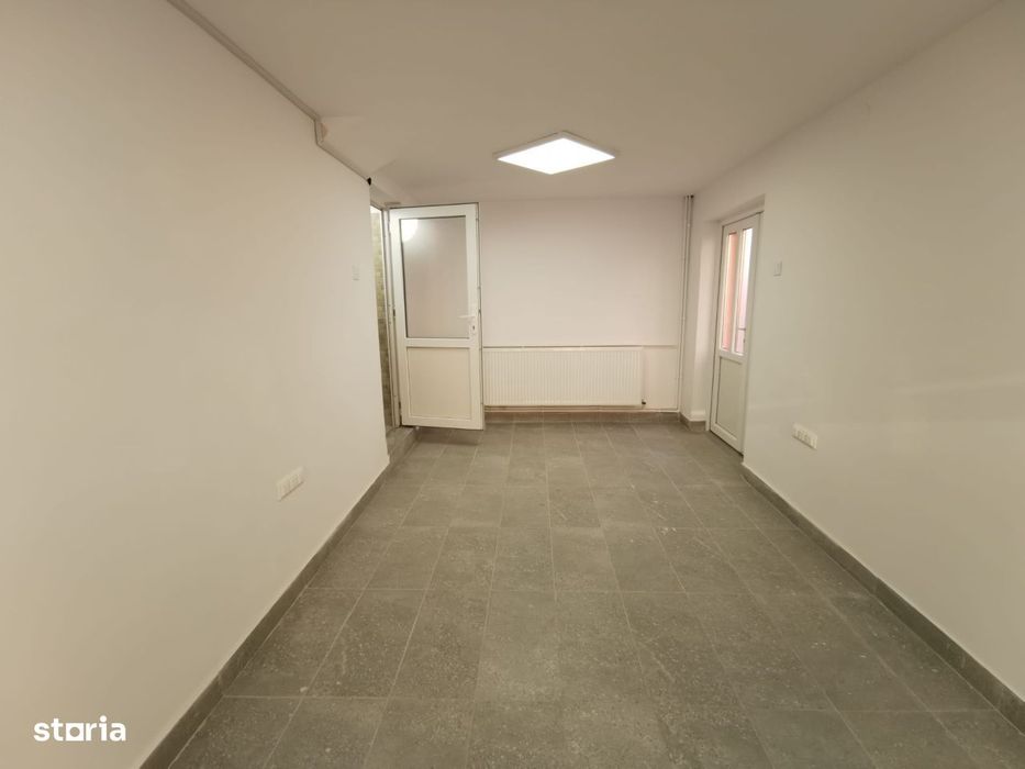 Spatiu comercial zona piata centrala,parter+etaj, suprafata utila 60mp