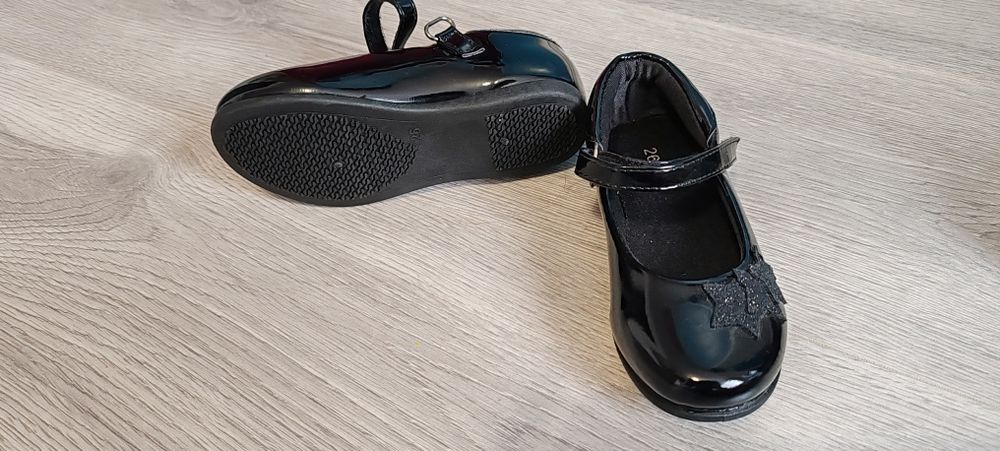 Pantofiori noi, mărime 26