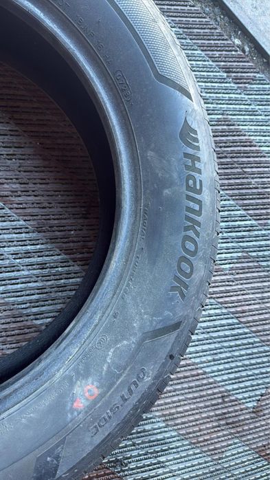 Продам комплект летнию резину Hankook