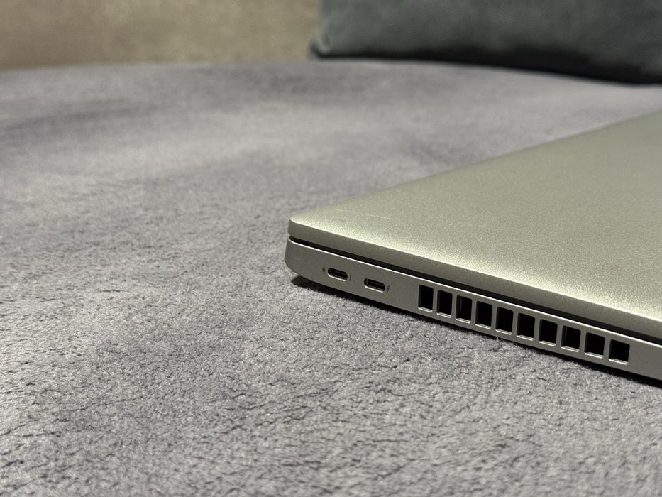 15.6’FHD IPS/i5-1250p/16GB DDR5/Dell Precision 3570/512GB SSD