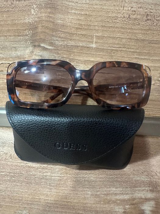 Слънчеви очила GUESS