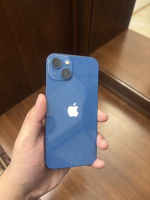 Продам Iphone 13