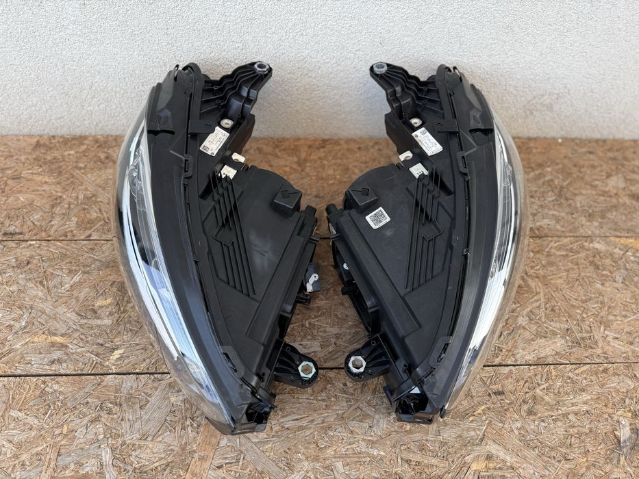 SET Far stanga dreapta Mercedes CLS W257 Full LED MULTIBEAM Originale
