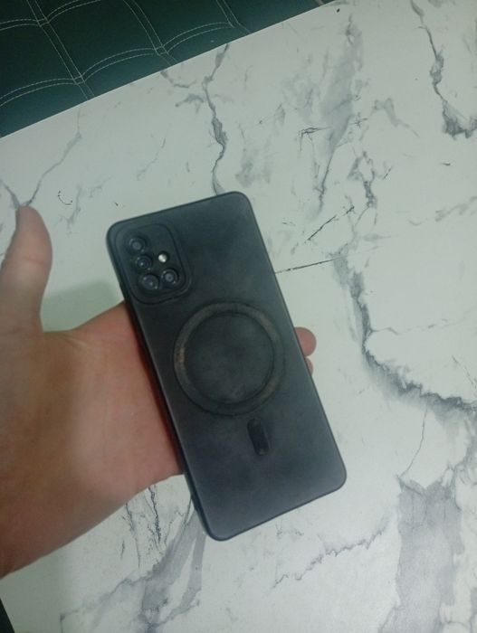 Samsung A51 ideal