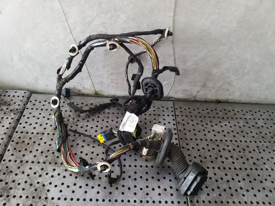 Cablaj instalatie electrica stanga fata renault clio 4 241244655r