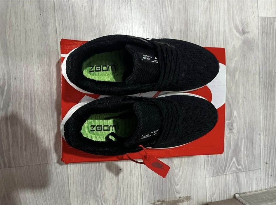 Кросовки Nike air zoom