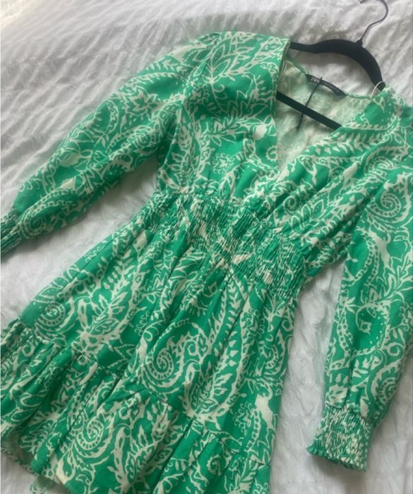 Зелена Рокля Zara