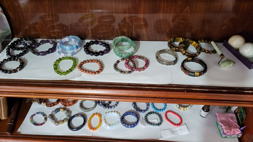 Браслеты из натурального камня