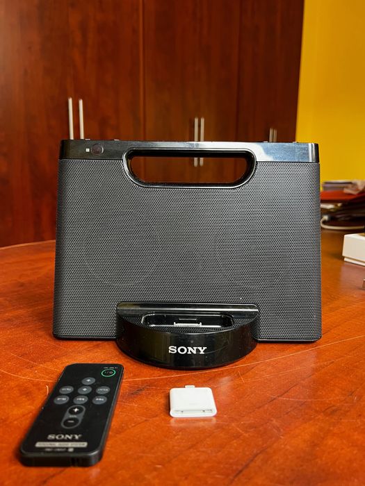 Sony Personal Audio Dockingsystem RDP-M5IP Sibiu • OLX.ro