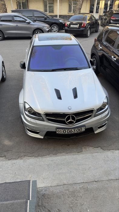 Mercedes-Benz C 63 AMG 2008