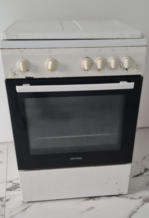 Aragaz Arctic  în stare bună