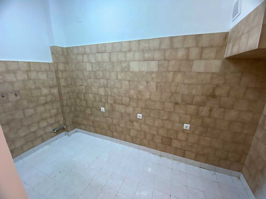 Дава се под наем Едностаен апартамент в Пловдив, Център - 58 кв.м за 71000 € - Снимка #3