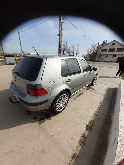 Vand golf 4 anul 2003