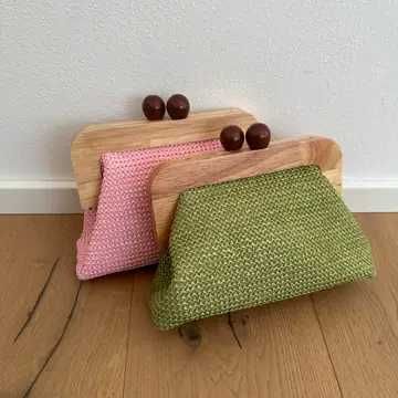 Geanta clutch dama eleganta rafie + lemn + lant auriu- Made in Italy