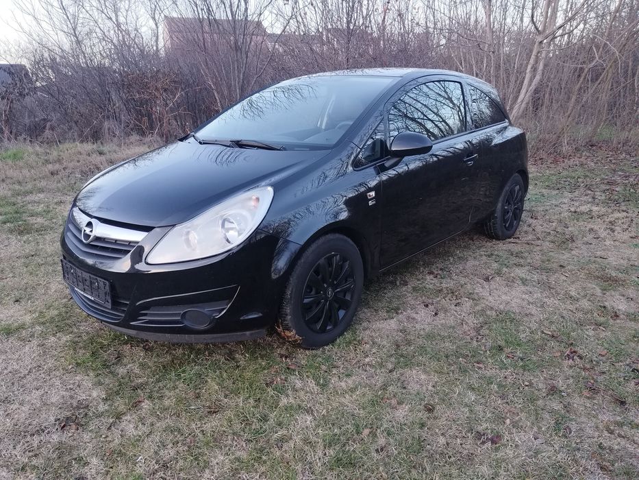 Opel Corsa 1.4i cu 87 cp,E5,an 2012,incalzire volan si scaune,AC