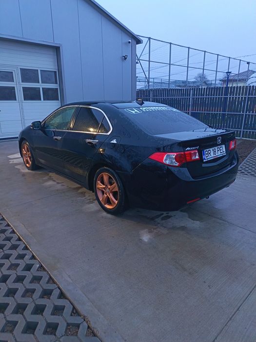 Vand sau schimb, Honda Acord!