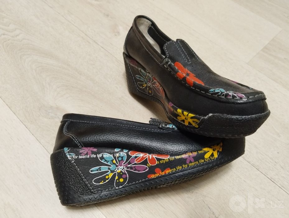 Продаю туфли женские