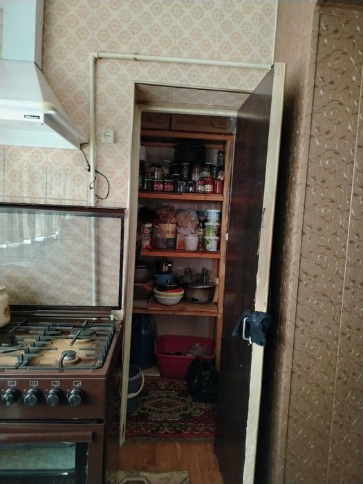 4 ком.квартира.77 серия.10 мик.Собственник