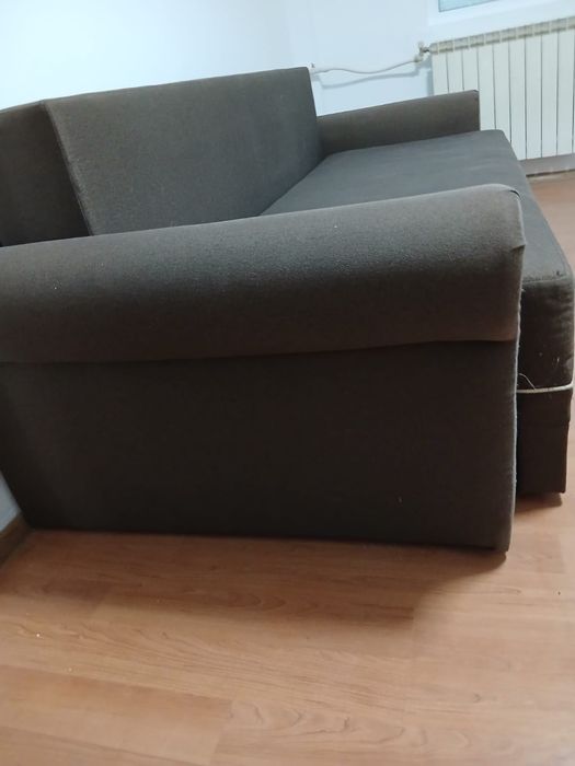 Canapea maro extensibila 3 locuri
