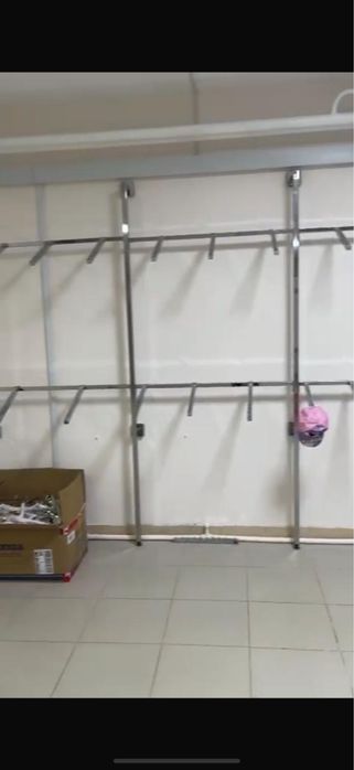 Стойка для магазина одежды