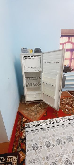 Muzlatgich ishlatilgan lekin ancha vaqt ishlashiga kafolat beriladi