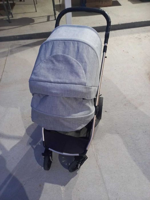 Продавам количка