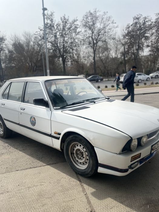 BMW сотилади юрип турипти 2л матор