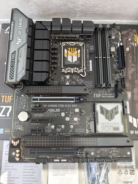 VAND placa de baza Asus TUF GAMING Z790-PLUS WIFI