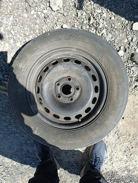 Продам диски на размер 15