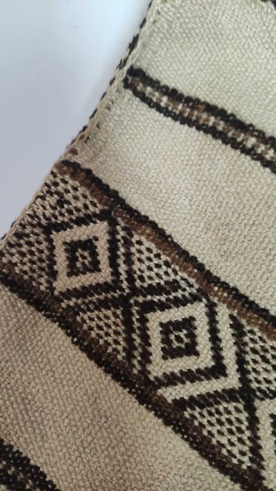 Вълнена престилка и торбичка в етно стил