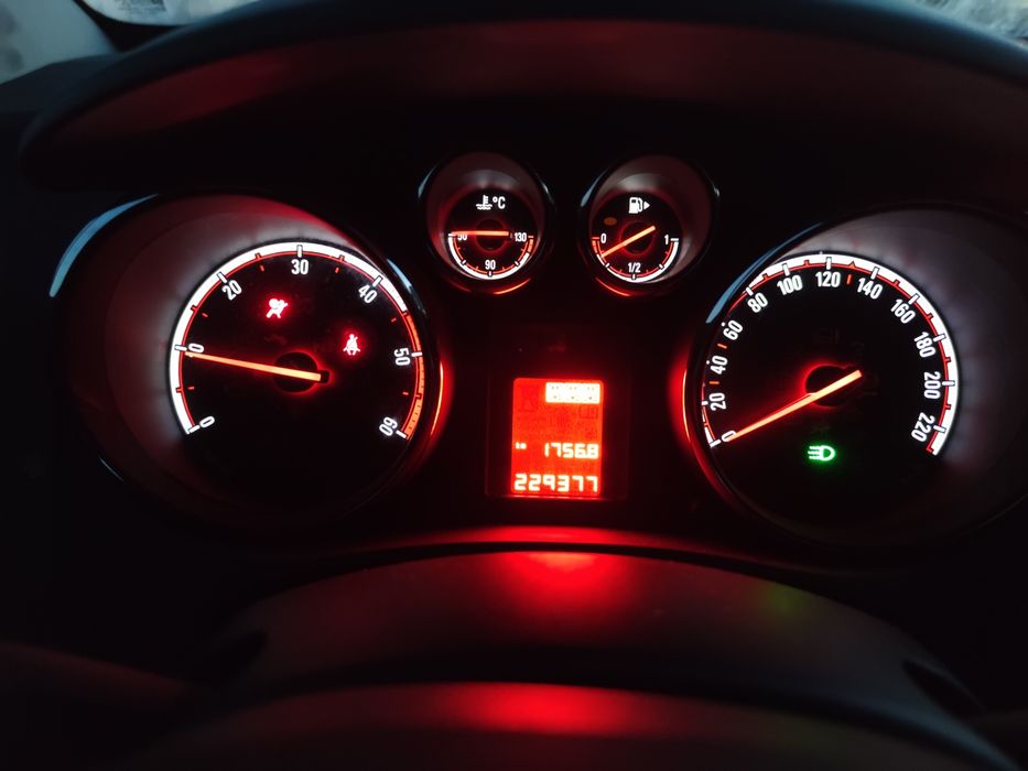 Опел Мерива Б 1,3 95 к.с 2011г. НА ЧАСТИ