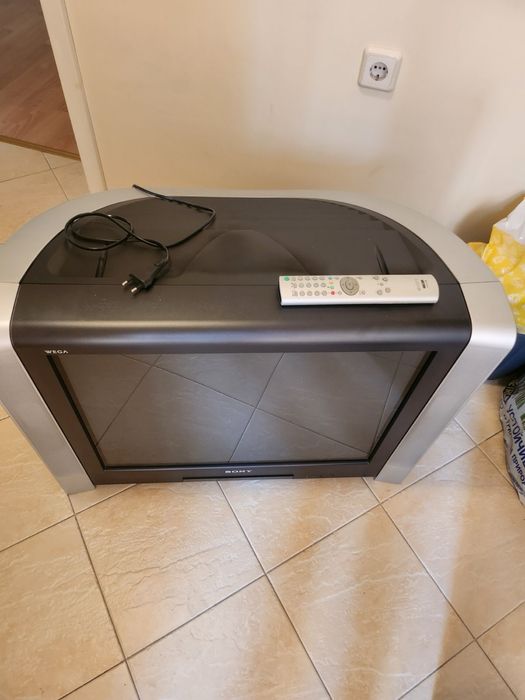 Спешно!!!Телевизор SONY WEGA 29 инча
