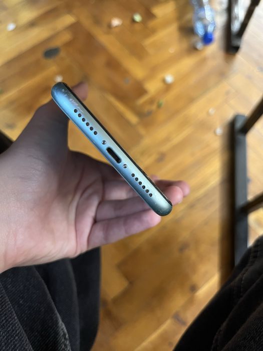 iPhone 11 използван