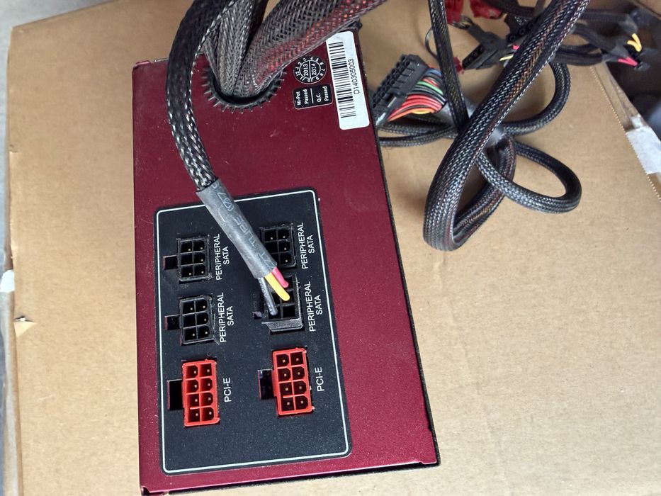 Продам блок питания Strike-X 1100 w